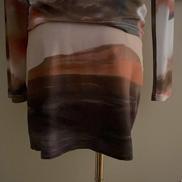 Sunset hills mini skirt - Picture 2 of 3